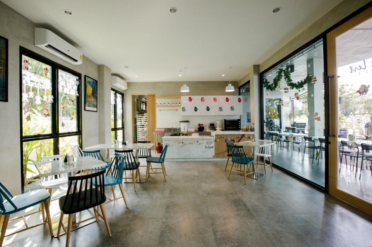 Le Lert Hotel Ratchaburi Buitenkant foto