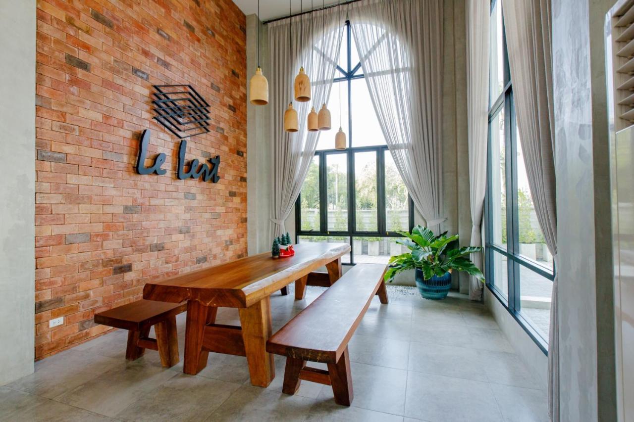 Le Lert Hotel Ratchaburi Buitenkant foto